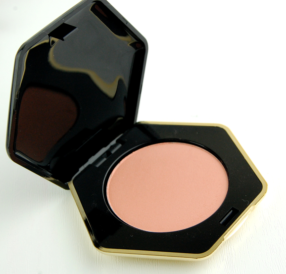 用hm的化妆品化全妆,用了hm的东西不想买