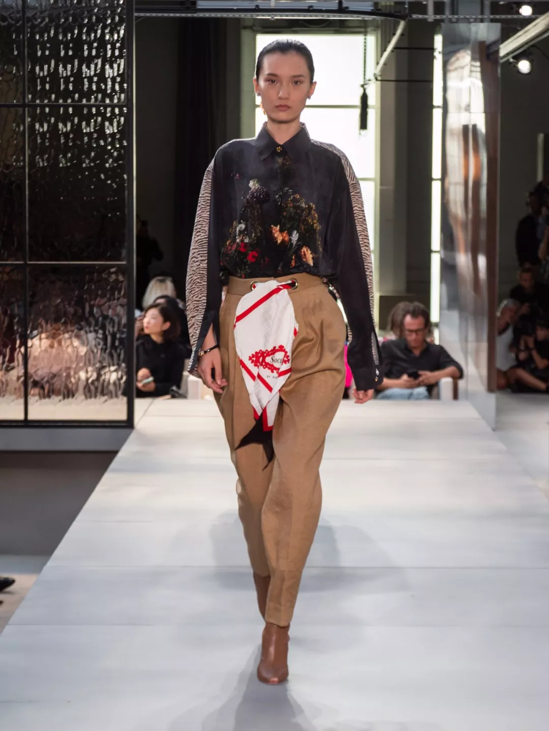 burberry新中式,burberry2024年春季新款