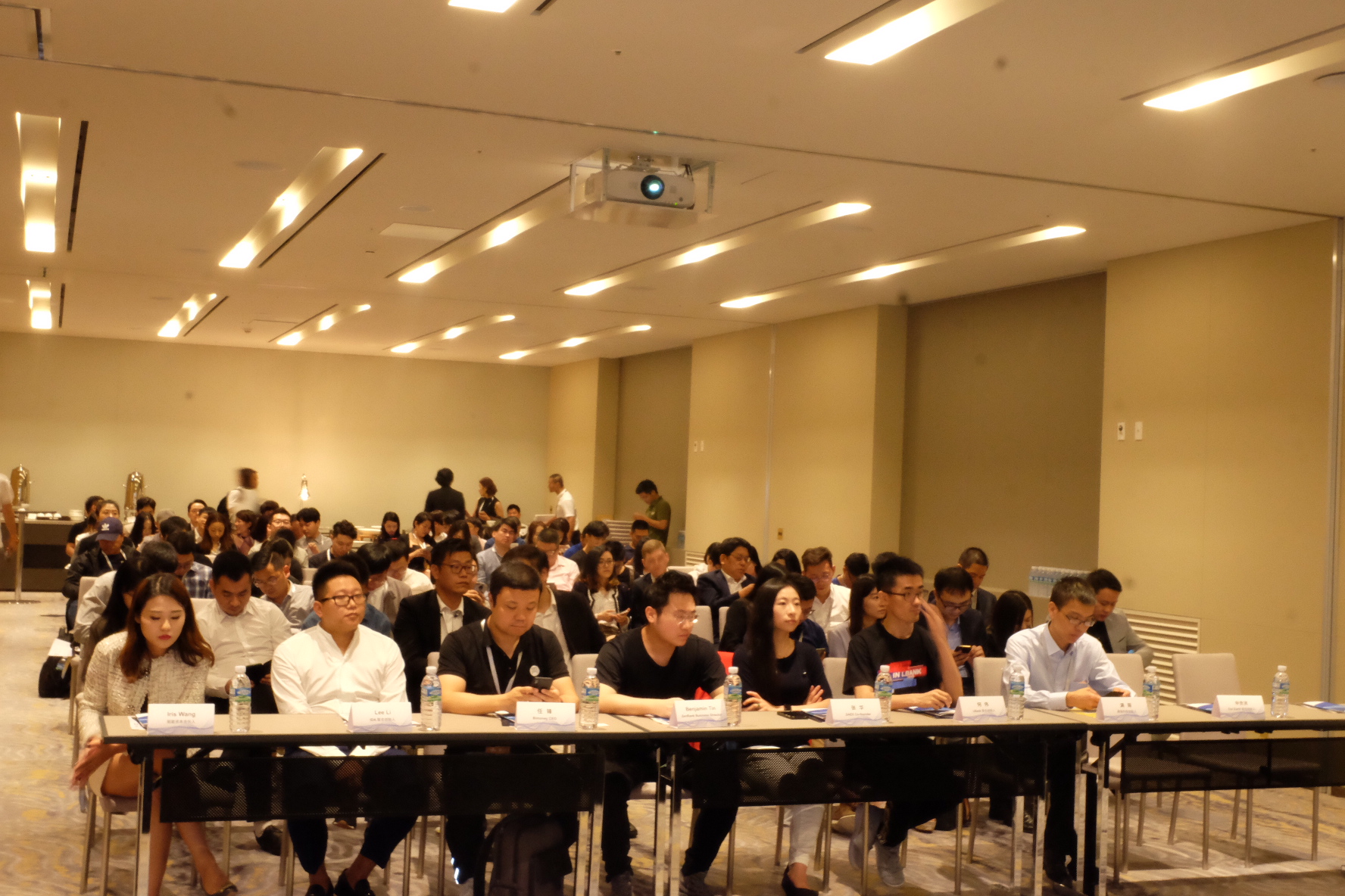 18区黑卡俱乐部首场闭门会在韩国济州岛圆满举行