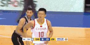 中国男篮打的惊心动魄的一场比赛,中国男篮隔扣