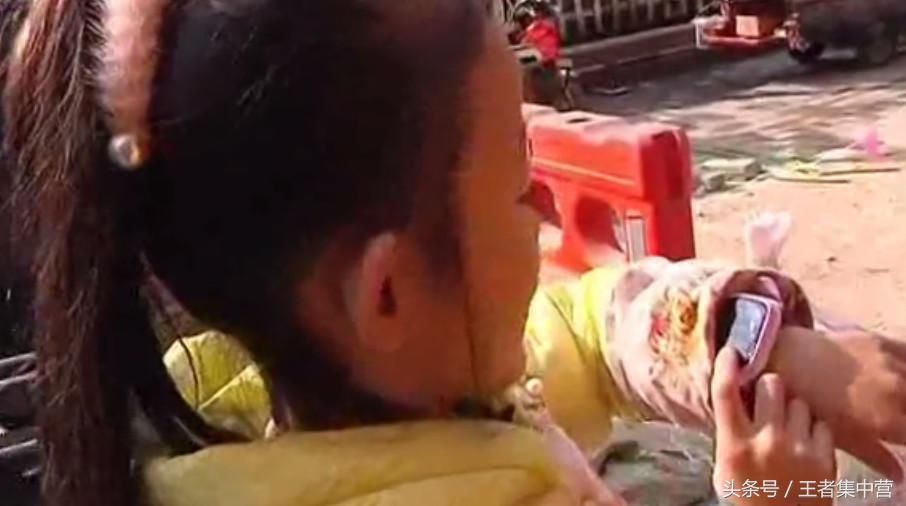 小学生玩王者荣耀超强操作,不用上学就能玩游戏