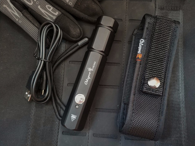 独有的六面体手电——奥德宝HEX62手电测评