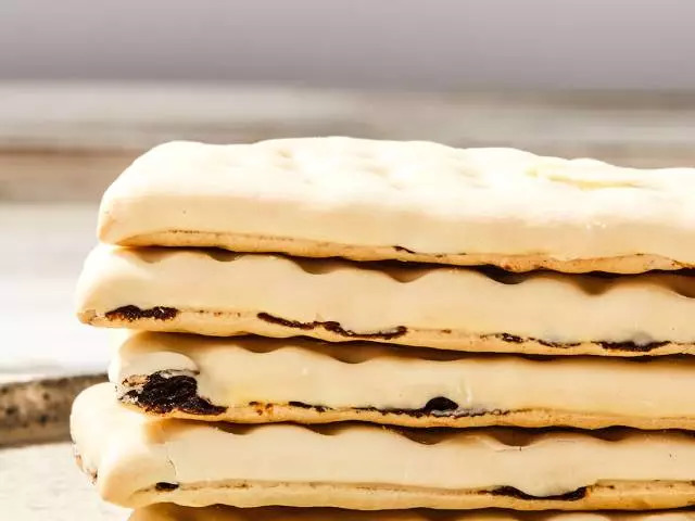 一根夹心饼干热量,夹心饼干一根一根的