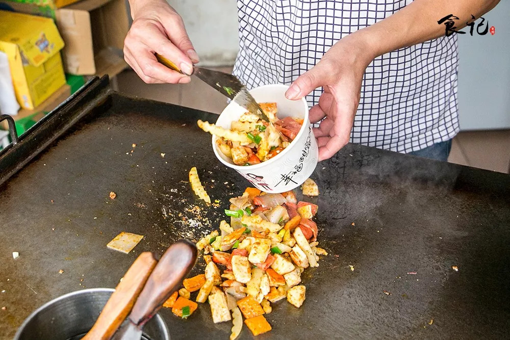 街边铁板烧多少钱一份,杭州校门口铁板烧