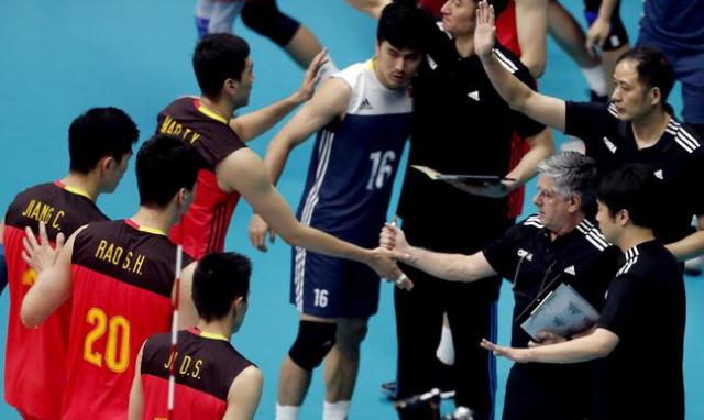 中国男排遭遇世联赛首败,比中国国足差的有哪些