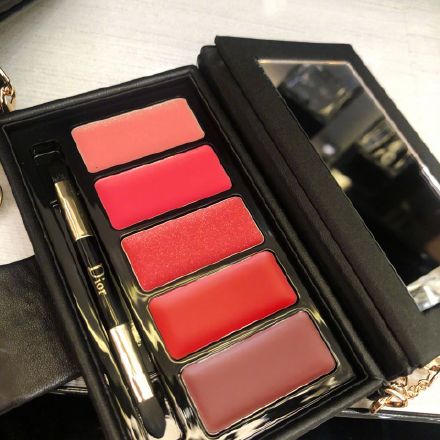 dior为何这么贵,dior莫名其妙给寄了礼盒