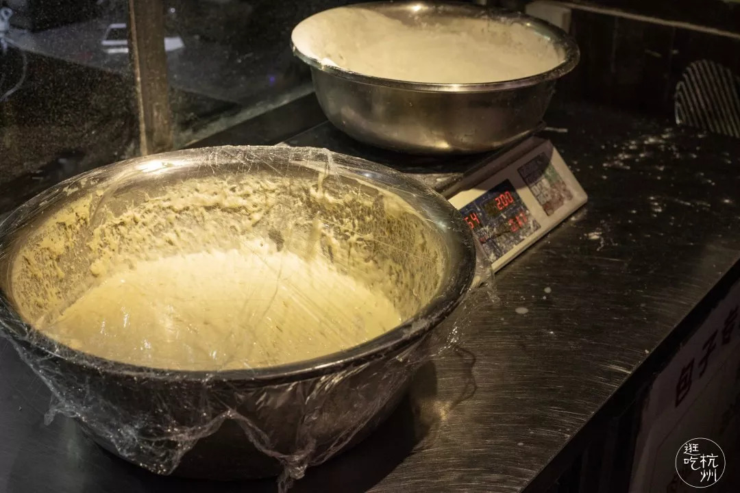 “火山口”肉包来了！每天卖出3000个，开车4小时……