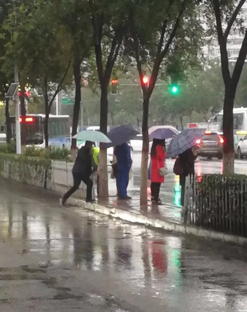 一场秋雨一场寒的讲解,一场秋雨一场寒要注意保暖