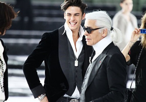 没有“雨露均沾”只有“独得恩宠”｜阿玛尼的男宠—FabioMancini