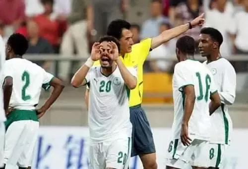 中国足坛四大臭名昭著的裁判,足坛史上十大争议判罚