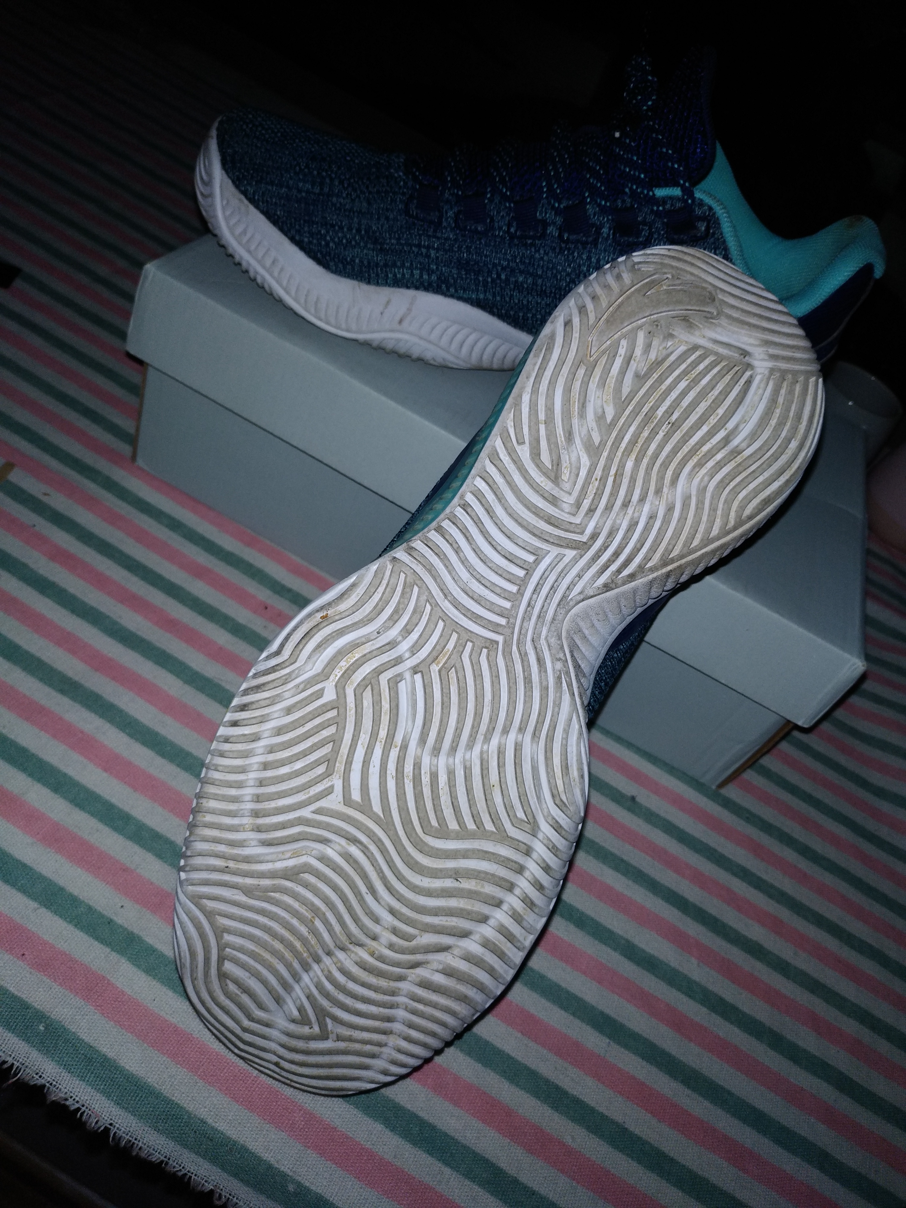 安踏a-shock实战篮球鞋怎么样,安踏UFO4.0测评