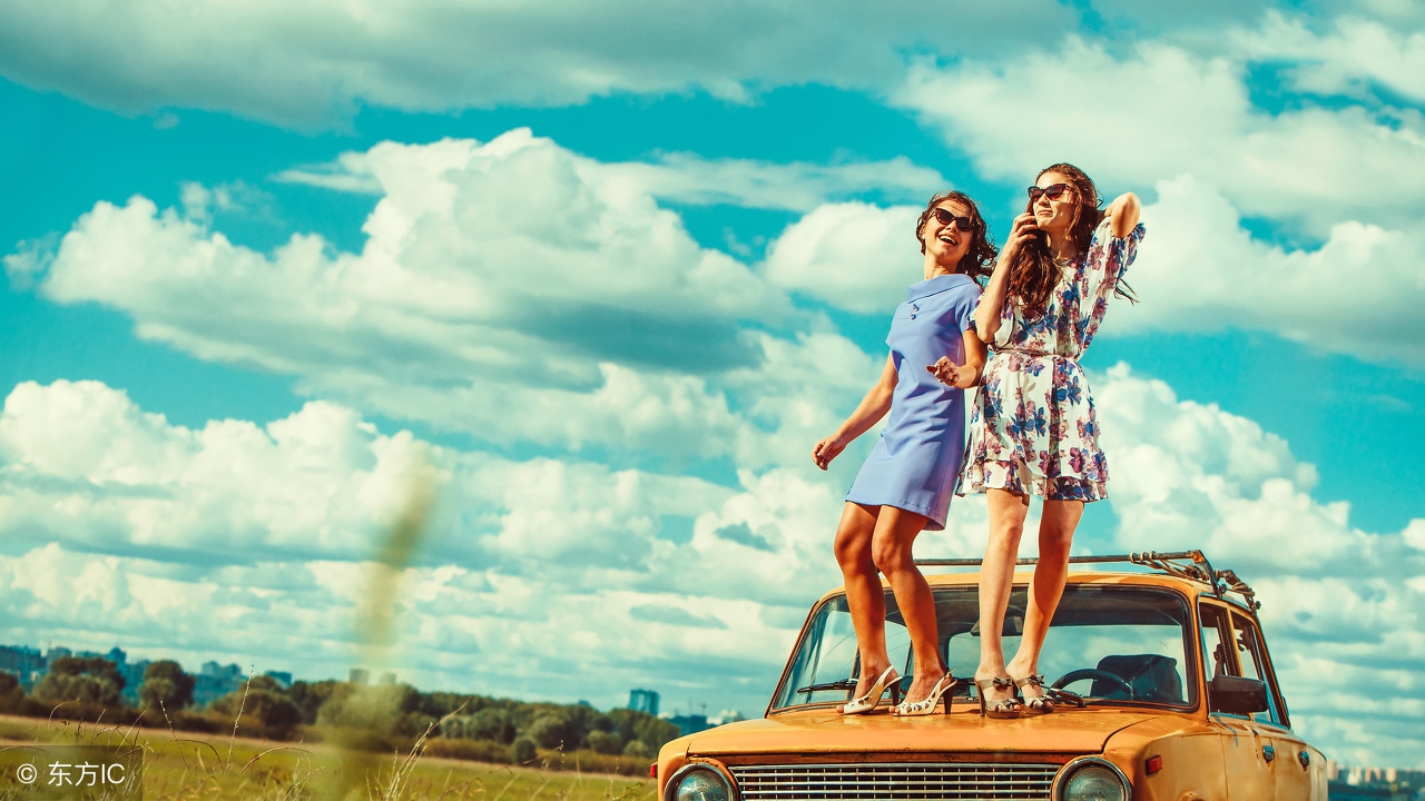 记住：Lifeisntaboutwaitingforthestormtopass.