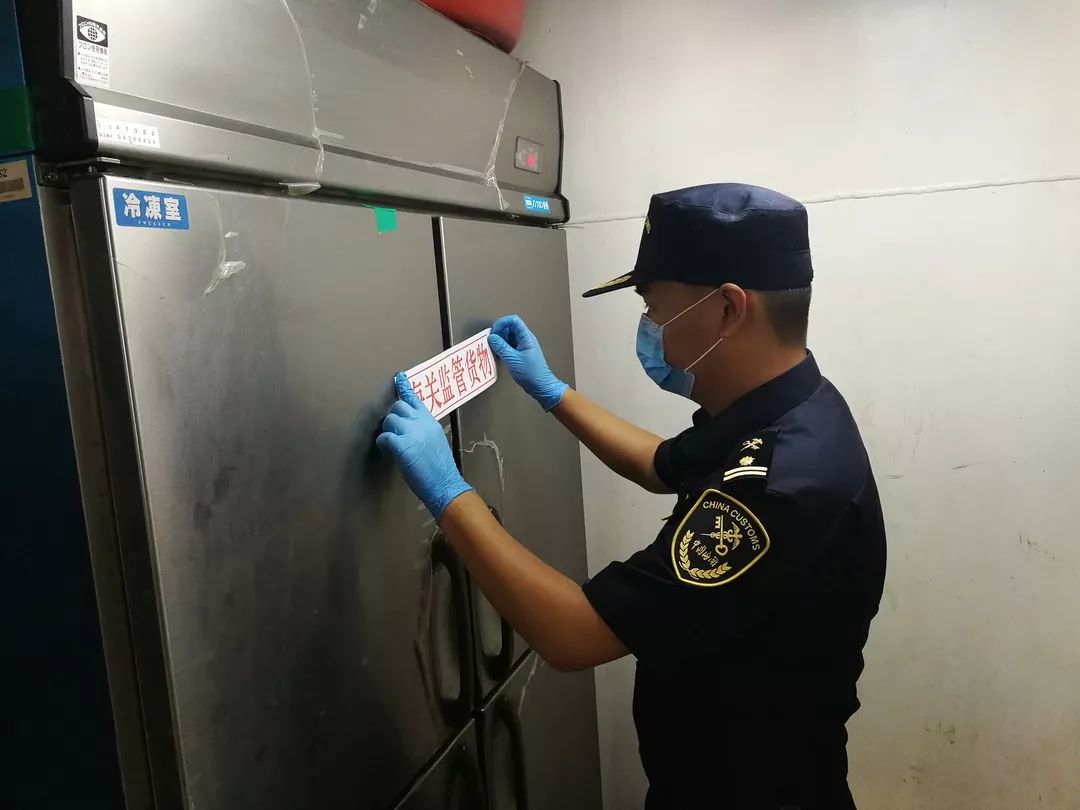 非洲猪瘟丨这个省境内连报8起……海关采取这样一些最严格的口岸防控措施