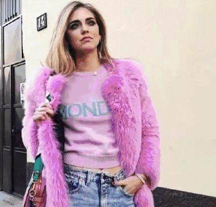 巴黎时装周t台模特展示,巴黎时装周彩色t台秀