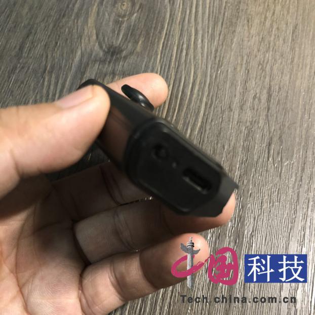 黑鲨左右游戏手柄评测,黑鲨第二代有线耳机评测