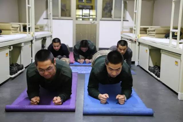 部队军营健身房,军营健身房