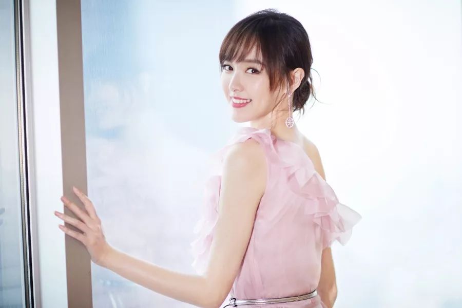 舒淇短发发型齐刘海,舒淇的脸型适合什么刘海