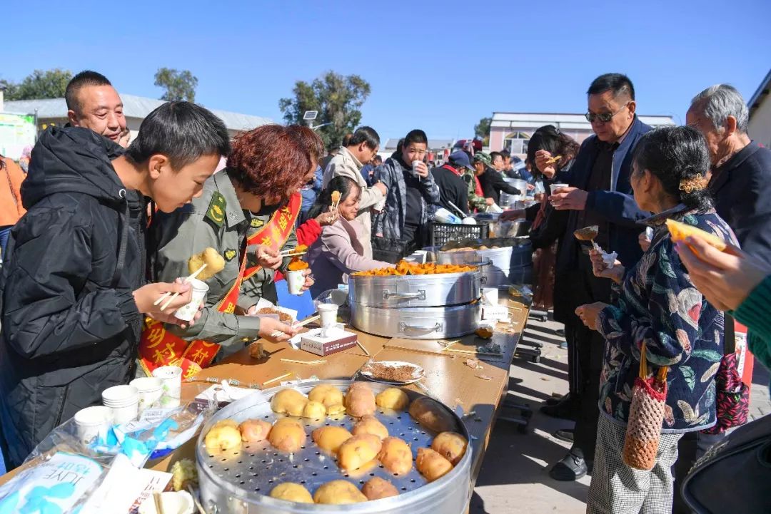 现场太火爆！看东胜区折家梁村如何庆丰收！