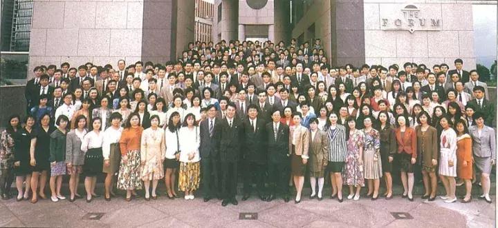 你不能再拥有时国语,奔驰是给成功人士的座驾