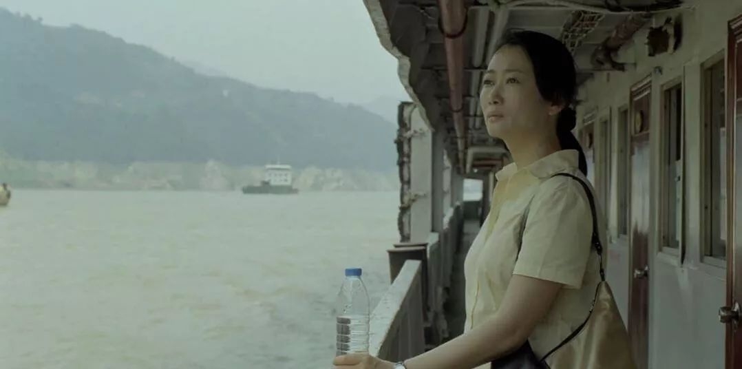 《江湖儿女》：怀旧的囚徒，想“土”而不得｜文艺派