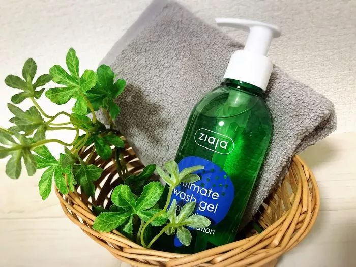 脸白美白精华,脸黑美白好物