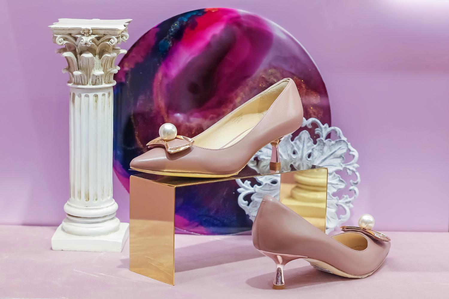 红遍时尚圈的女鞋品牌73hours，盛大入驻成都群光广场