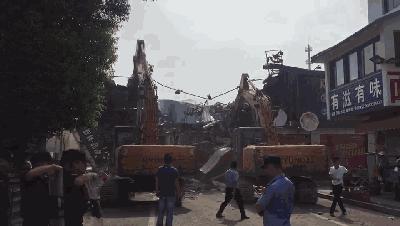 城步重拳整治违建乱象,天马相城违建拆除视频