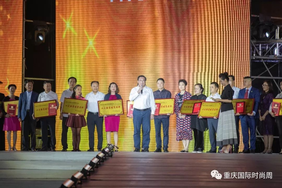 蔡美月2018纽约时装周,蔡美月时装秀