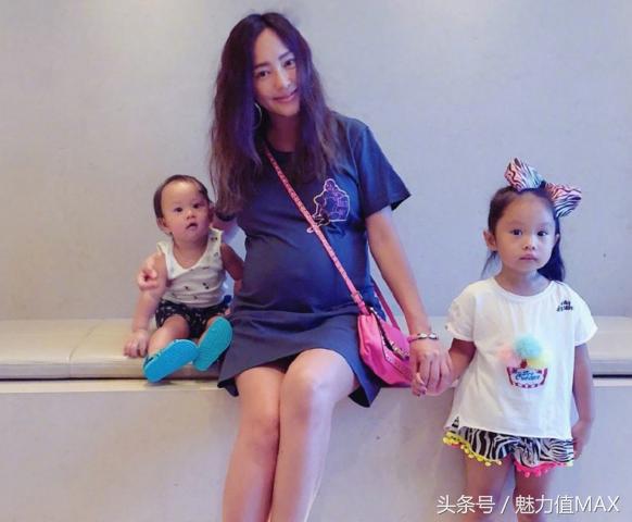 关颖剖腹产生了几胎,关颖三胎是顺产吗