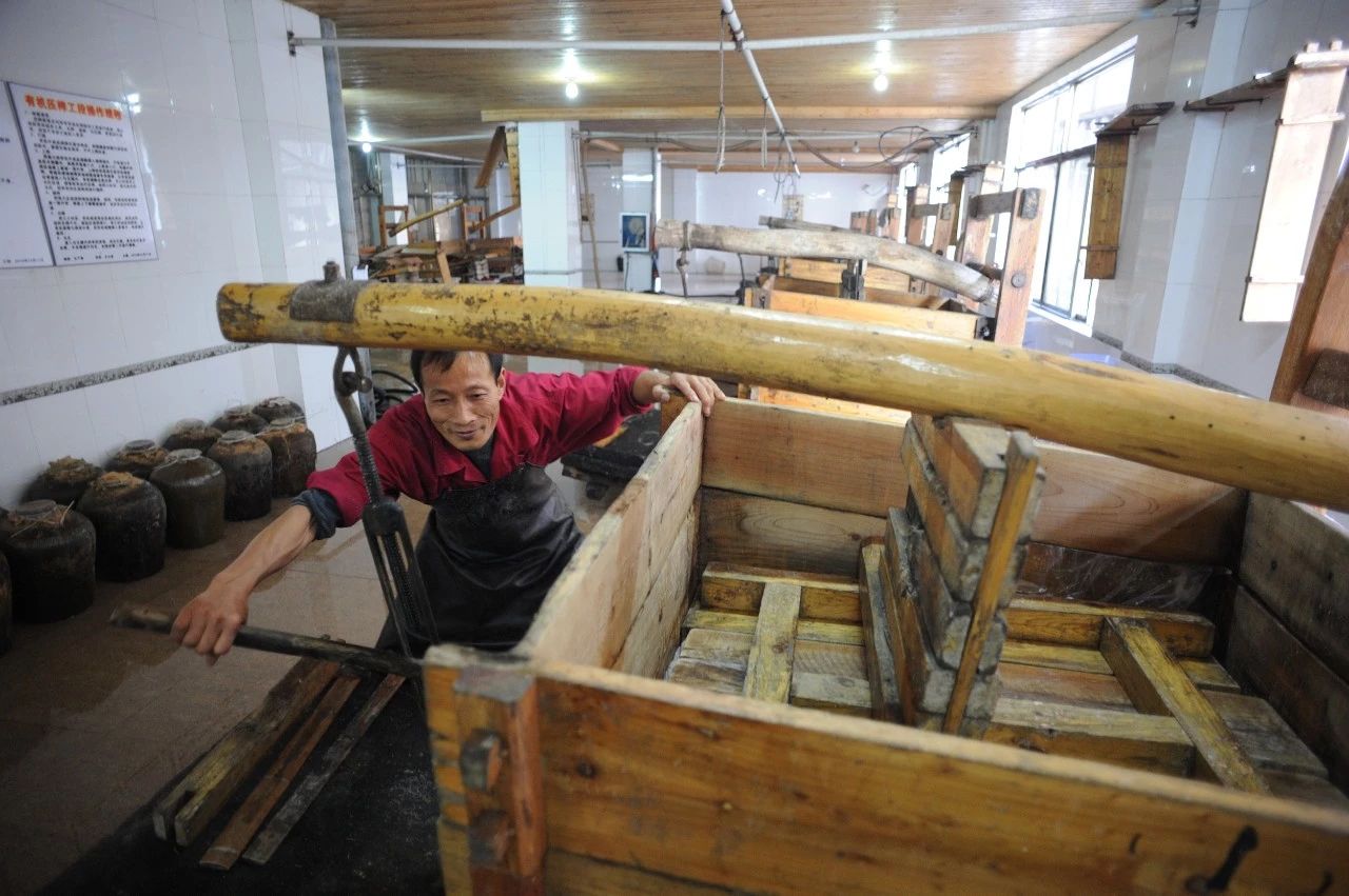 绍兴老酒女儿红黄酒,绍兴黄酒女儿红花雕酒