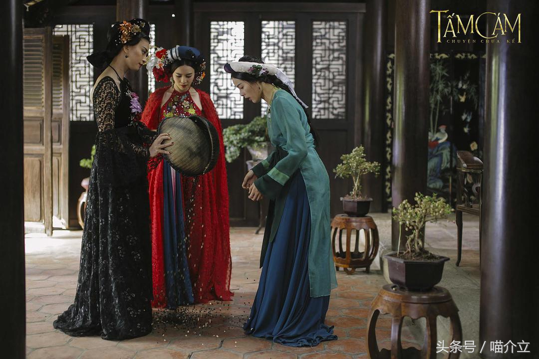 它们恰似，法国姑娘热情奔放浪漫与越南姑娘含蓄温柔的完美结合