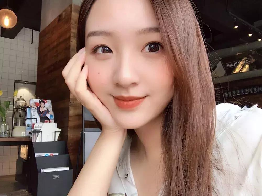 秋冬口红大盘点黄皮涂了超显白,李佳琦推荐黄皮最显白的口红