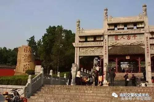 「头条·发布」十一黄金周！如何出行才不堵？蜀黍来解答！