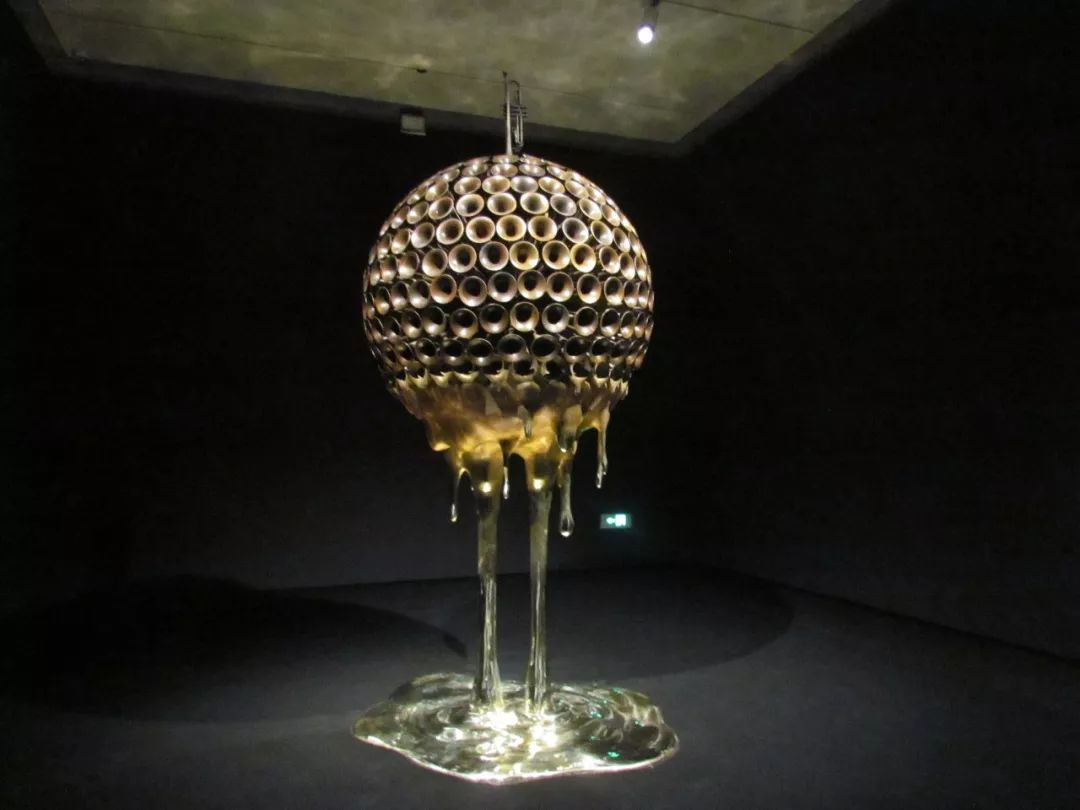 调调Tiao/Diao｜王艺：以一种调侃而深刻的方式，向当代社会“发声”