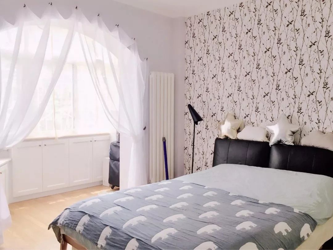 卧室装修窗户怎么装,客厅与卧室之间的窗户怎么装修