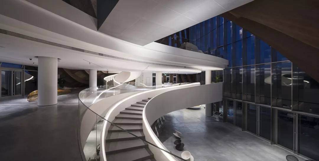 凤凰谷景区山顶风景,凤凰谷山顶艺术馆参观心得感悟