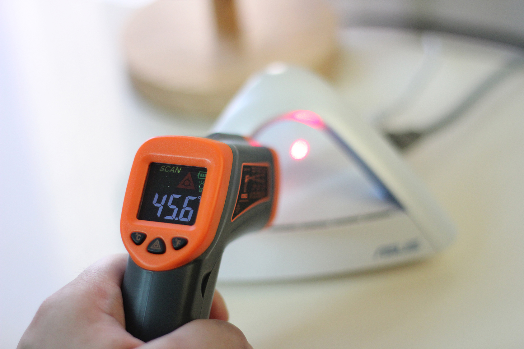 华硕路由器三频分开,华硕分布式路由器优缺点