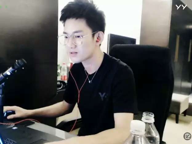 yy人气王阿哲,yy人气王总决赛