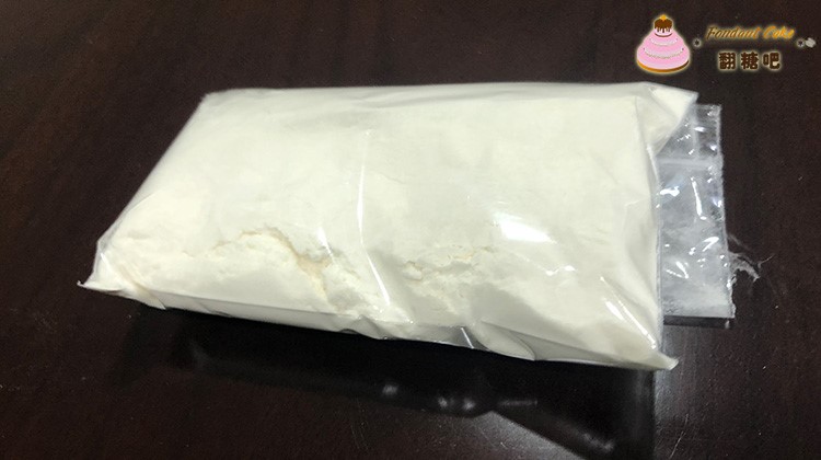 做翻糖皮很稀怎么办,做翻糖容易粘毛怎么办