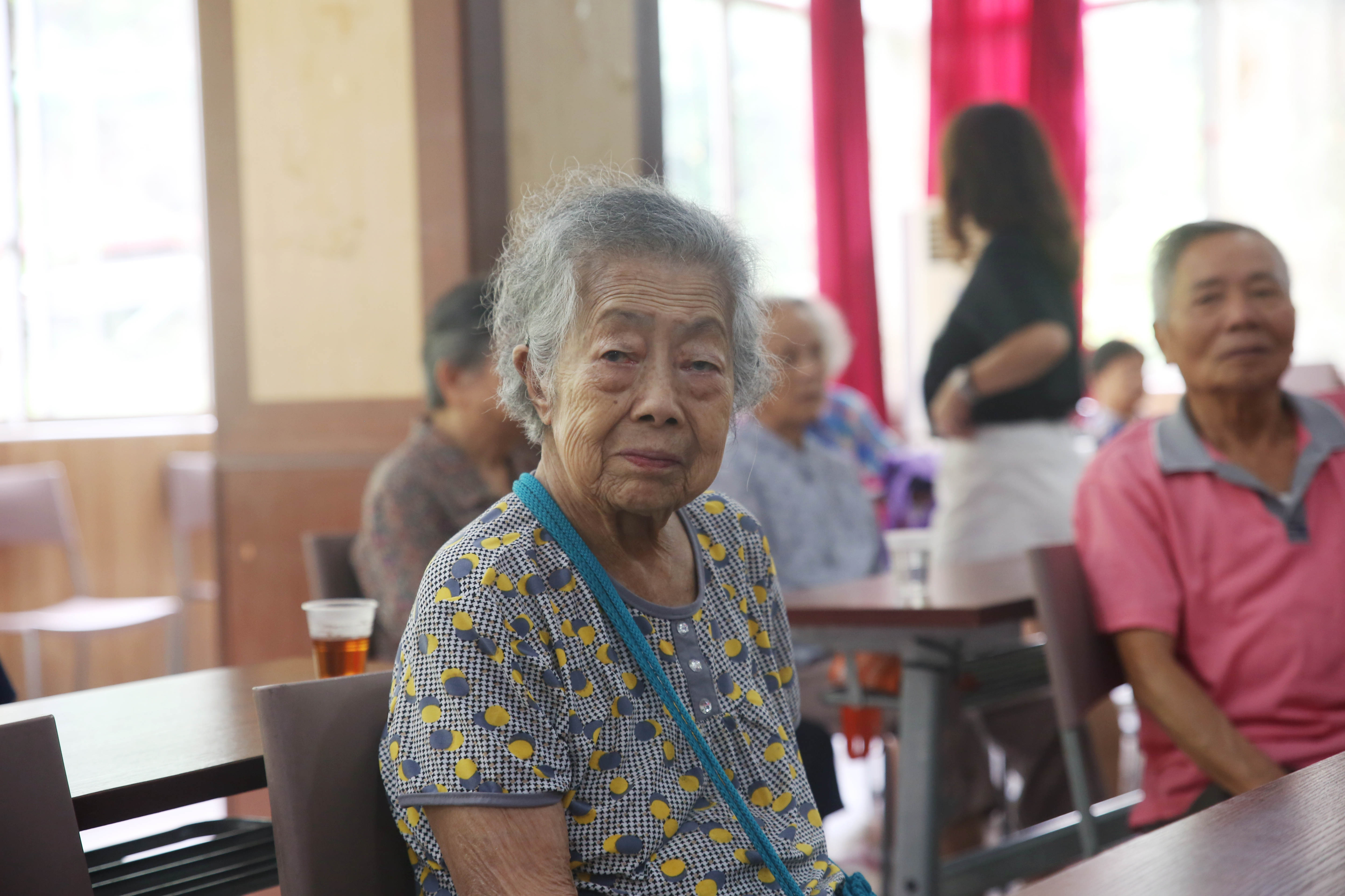 爱心放送情系花甲走进广州友好老年公寓