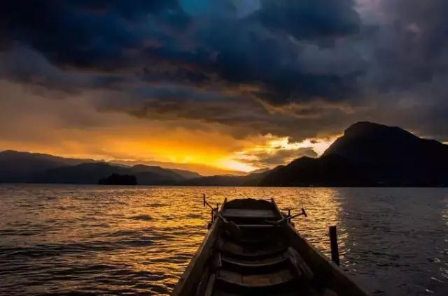 泸沽湖为什么适合一个人去,大理古城和泸沽湖哪个更值得一去