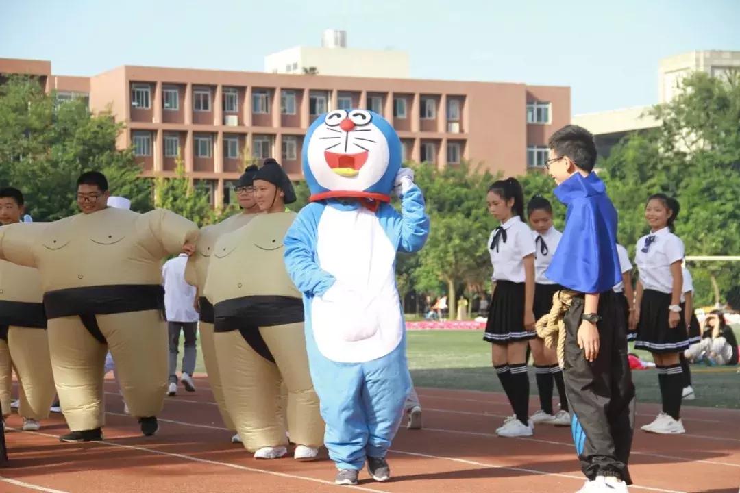 巧绘世界缩影，畅舞运动激情，科中第十届体育文化节盛大开幕