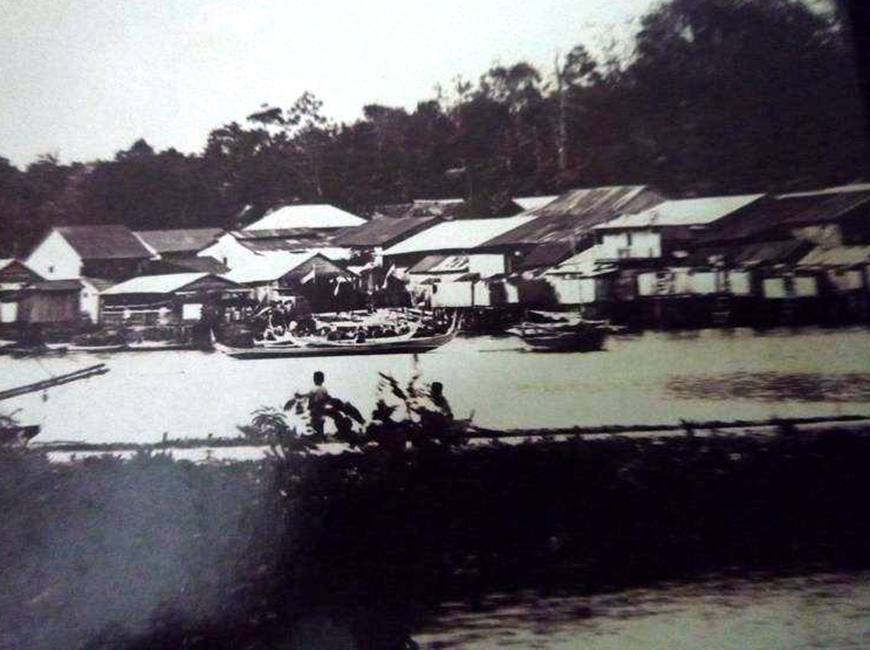 鍦ㄩ偅閬ヨ繙鐨勫皬娓旀潙,鍦ㄨ繖閬ヨ繙鐨勫皬娓旀潙