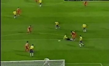 2002国足击中门柱,02世界杯国足踢巴西首发名单