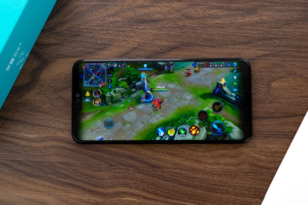 两千年前的荣耀8x评测,荣耀8x全面测评