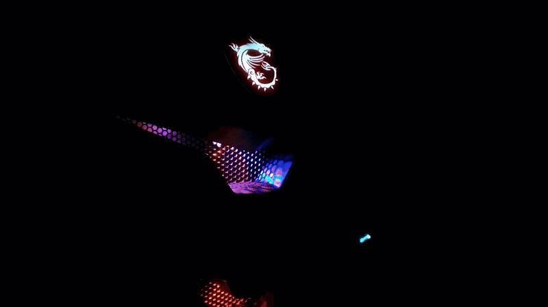 微星宙斯盾aegis3评测,微星宙斯盾aegis3增加内存条