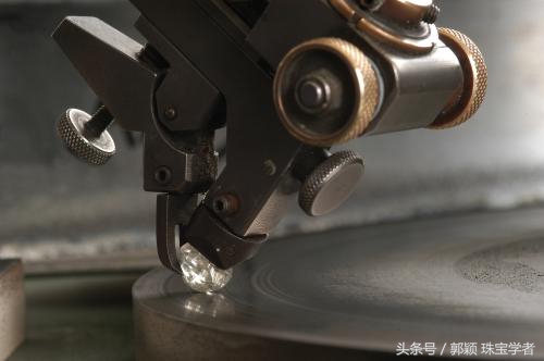 在南非卖钻石是真的吗,南非钻石便宜为什么没人买