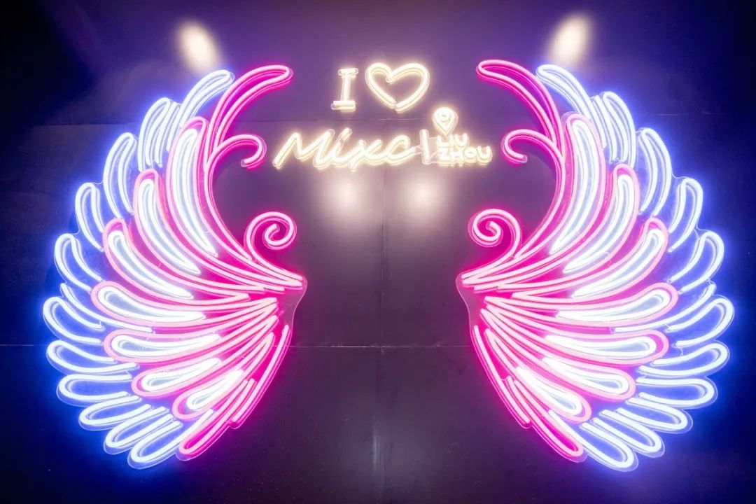 柳州万象城新春,万象城开业人潮涌动