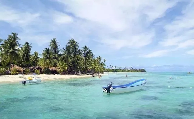 这些地方对中国游客免签或落地签,去免签国中转第三国需要过境签吗