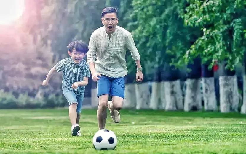 郑州足球小镇2019,郑州足球小镇有真草足球场吗